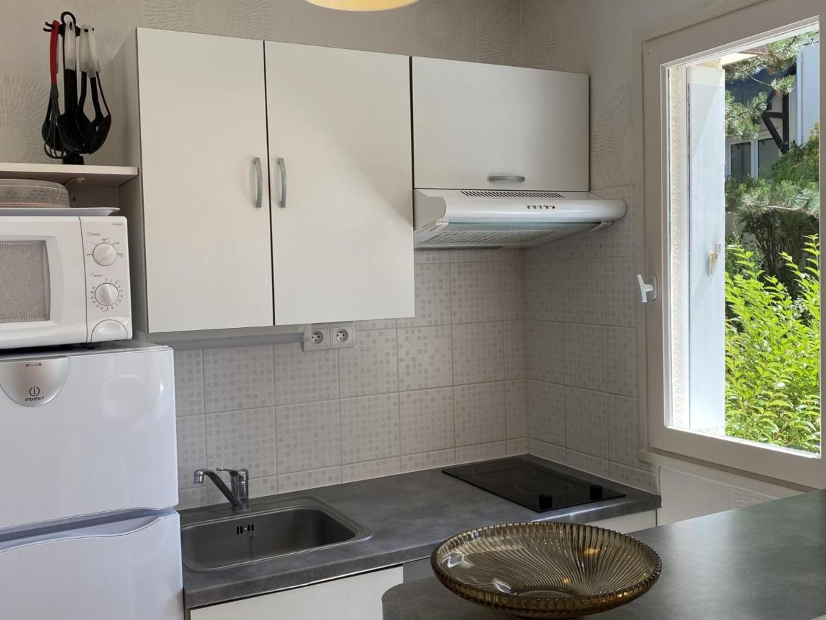 Cabourg : Studio Rez-De-Jardin Proche Plage, Animaux Acceptes, Tv, Wi-Fi Optionnel - Fr-1-487-331 Apartment Luaran gambar